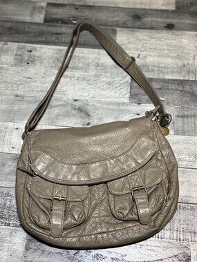 Annabell Messanger Crossbody-Dark Grey